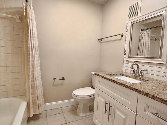 5th image of 4595 Chancellor St NE #1-224