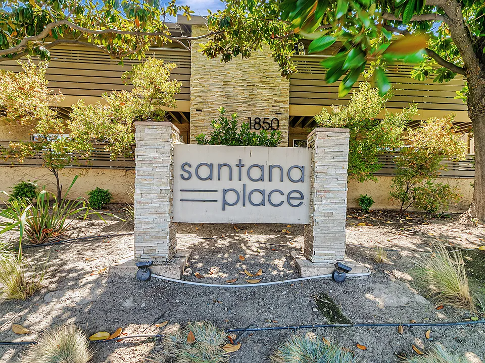 Santana Place