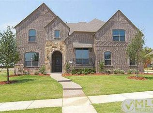 7023 Hickory Estates Dr, Sachse, TX 75048