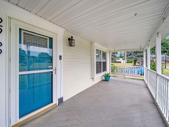 3rd image of 2969 Deepwood Dr