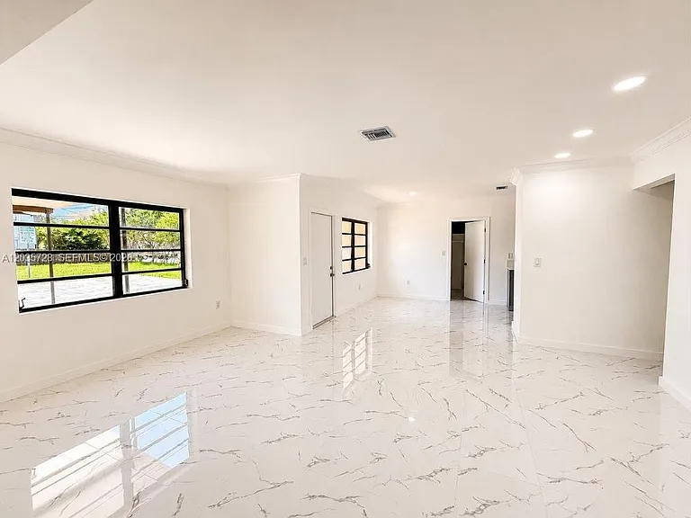 401 S Shore Dr — Photo 15