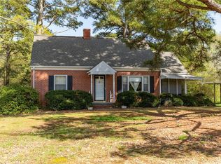 10643 Buckley Hall Rd, Mathews, VA 23109