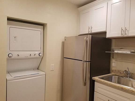 2nd image of 335 Perkins St #337