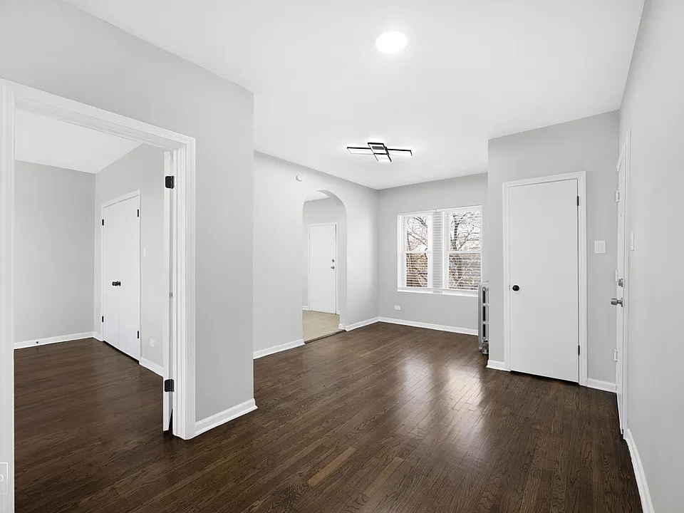 6149 W North