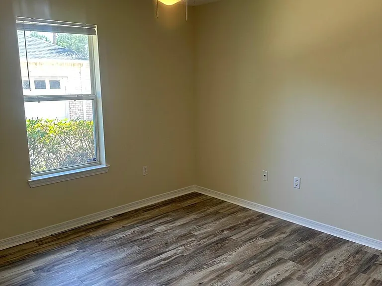 2308 Valley Pl — Photo 22