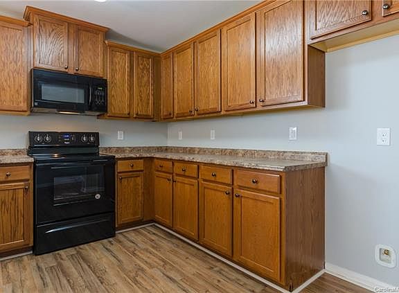 5th image of 1513 Eastway Dr