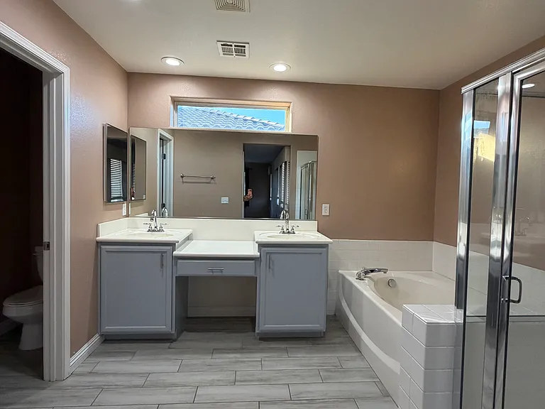 10424 Chandra Ave — Photo 16