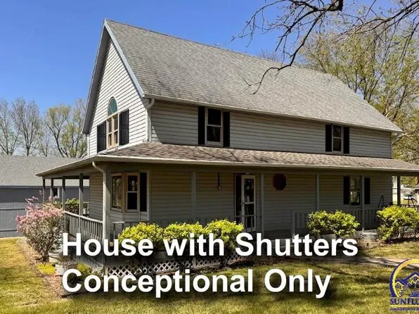 806 Mulberry St, Valley Falls, KS 66088