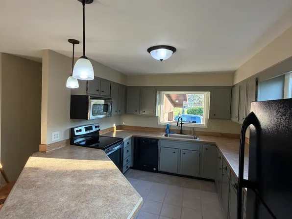 15 Bolster Rd Unit A, Barre, VT 05641