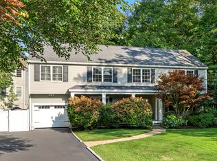 10 Bellevue Ave, Winchester, MA 01890
