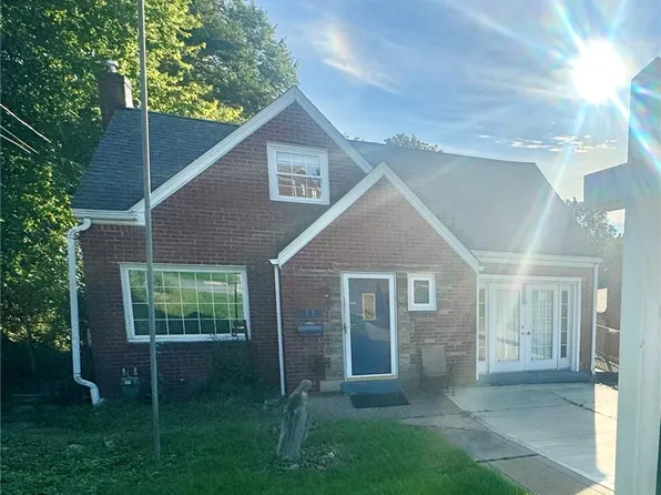 11 Green Oak Ln, Pittsburgh, PA 15220