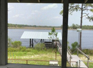 205 River Rd, Carrabelle, FL 32322