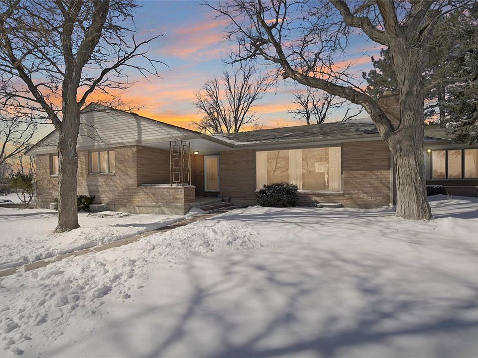 1st image of 420 Park Circle Dr