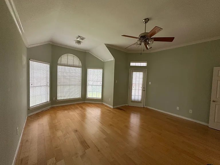 7016 Randall Way — Photo 19