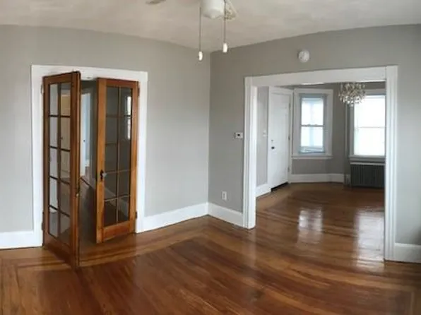 6 Cargill St #2, Providence, RI 02903