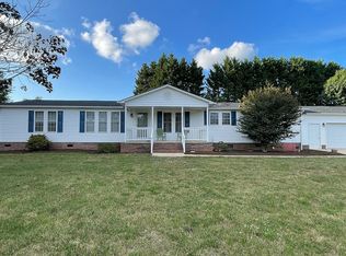 2110 2nd Ave NW, Hickory, NC 28601