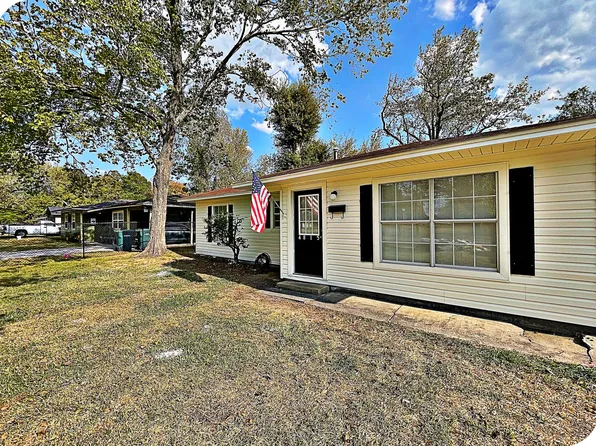 4815 Sunbury Dr, Beaumont, TX 77707