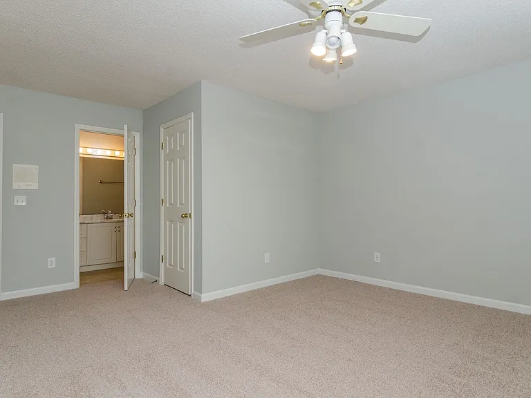 717 Sloop Pointe Ln — Photo 23