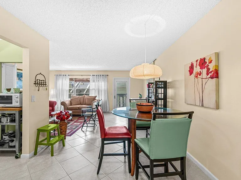 68 Suffolk Dr #68-B — Photo 10
