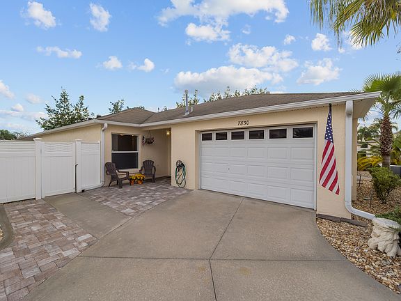 3rd image of 7850 SE 171st Buchanan Pl