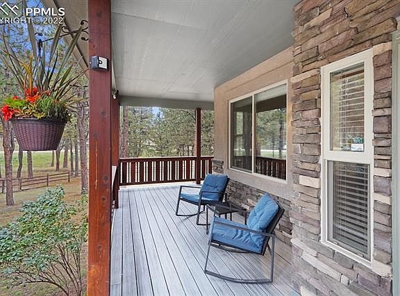 3rd image of 19725 Lockridge Dr