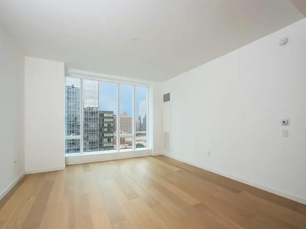 1 West End Avenue 18C image 3 of 21
