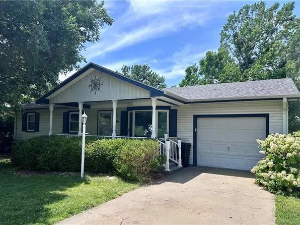 5802 Pleasant Ave, Saint Joseph, MO 64503