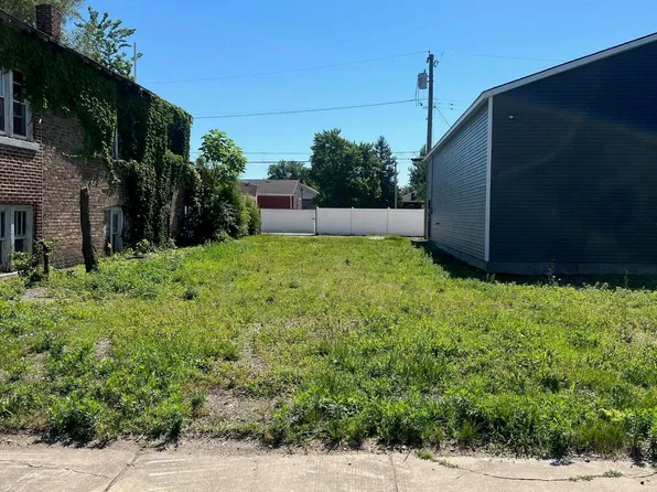 1141 Fillmore St, Gary, IN 46407