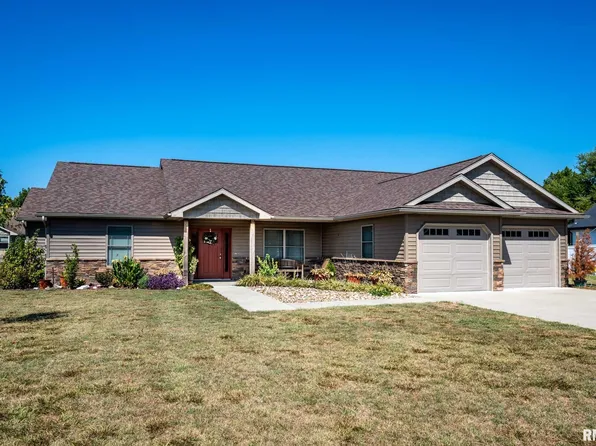 1205 Wild Flower Ln, Herrin, IL 62948