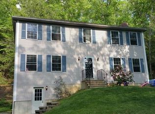 11 Birch St, Sturbridge, MA 01566