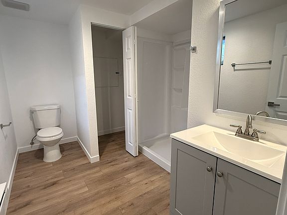 4th image of 5290B E Warren Ave #5274