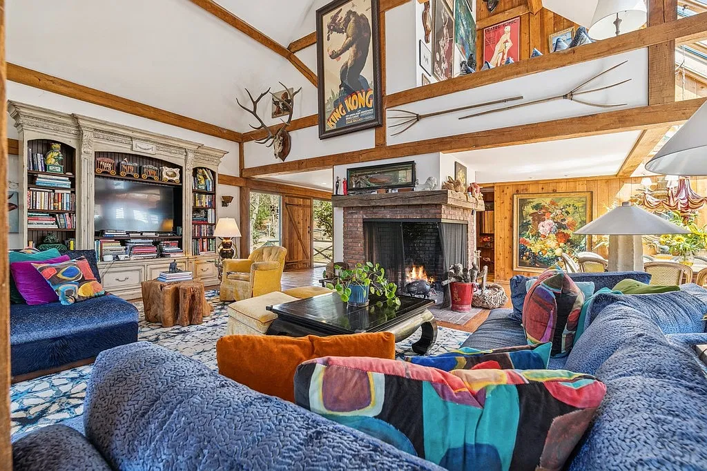 3,200sf+ Annual Rental Available — Photo 2