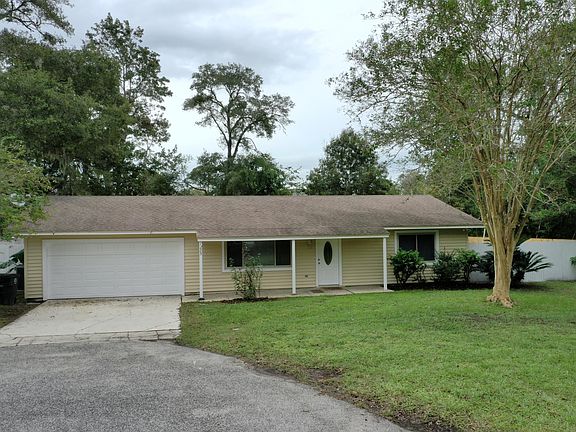 2nd image of 1285 Camelia St