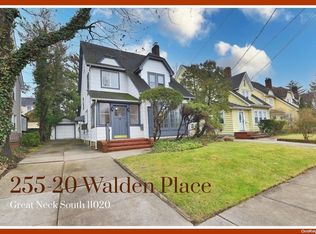 25520 Walden Pl, Great Neck, NY 11020