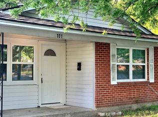 101 W Wanda Dr, Garland, TX 75040