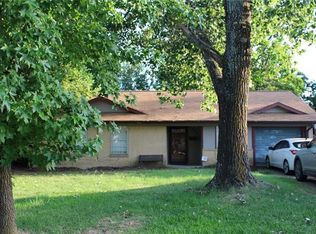 1603 Parkhaven St, Seagoville, TX 75159