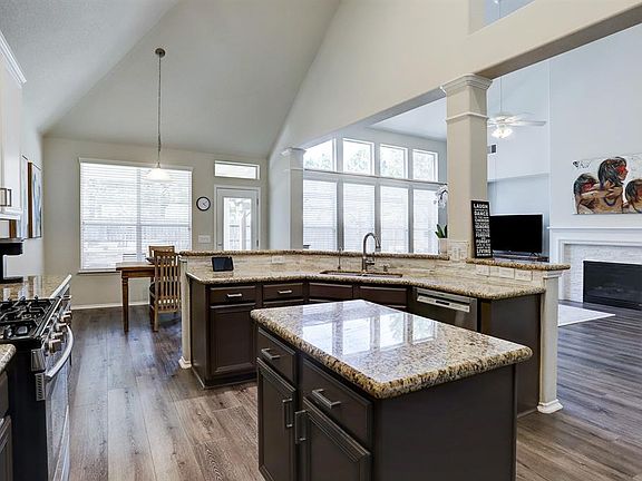 3rd image of 5306 Lacey Oak Meadow Dr