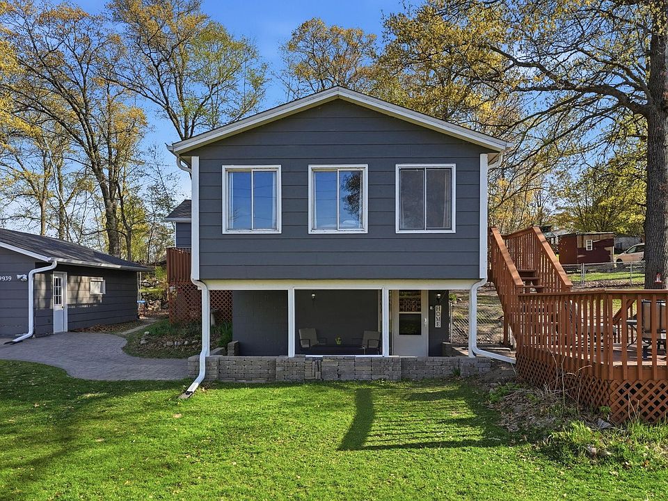 1st image of 9939 284th Ave NW