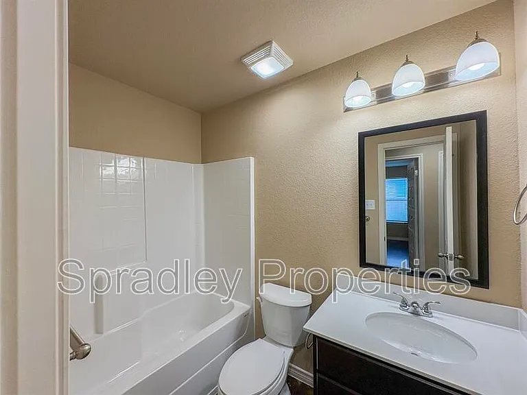 1032A Mason Dr — Photo 8