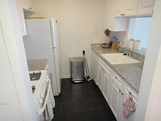 Rented by Addison Property Group