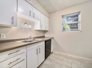 12500 E 40th St S APT F, Independence, MO 64055