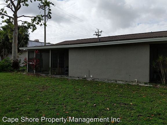 3rd image of 1331 SE 6th St