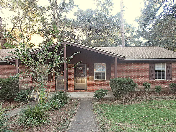 1910 Shelby Ct, Tallahassee, FL 32308
