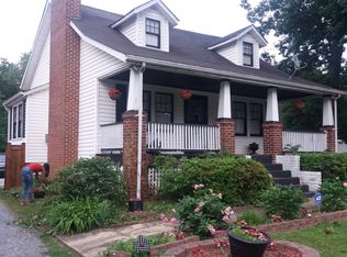 5010 Wheeler Rd, Oxon Hill, MD 20745