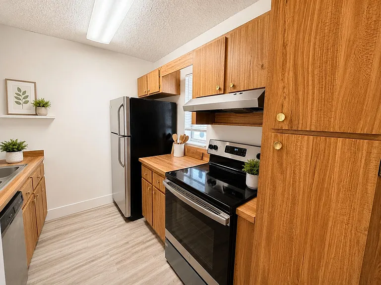 918 Twin Lakes Dr #8-M — Photo 6