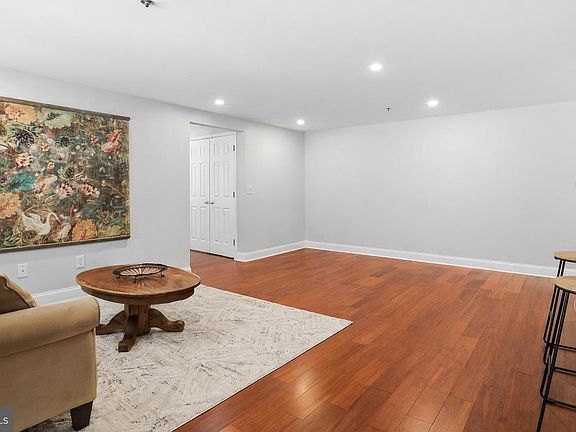3rd image of 3620 Sherbrooke Cir APT 103