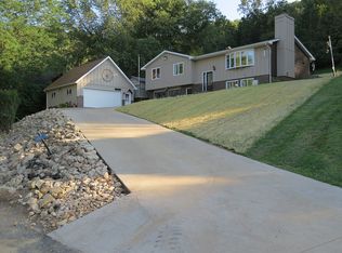 4181 Paar St, La Crescent, MN 55947