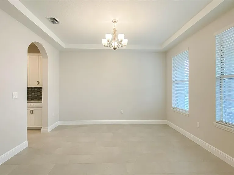 9648 Lost Creek Dr — Photo 10