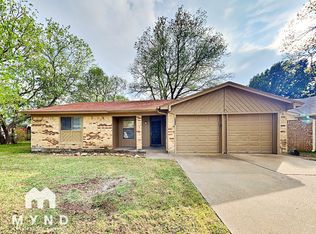 6112 Birchhill Rd, Watauga, TX 76148