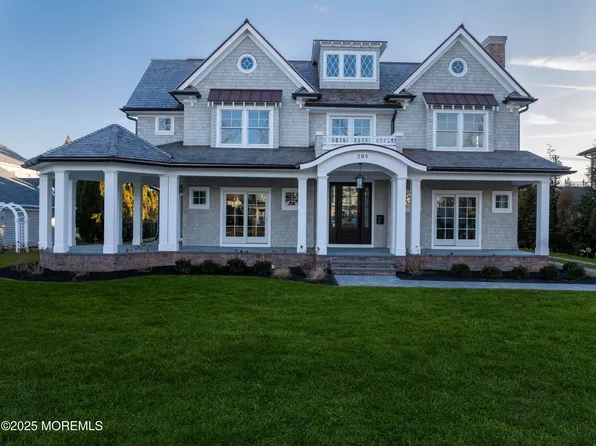 205 Morris Ave, Spring Lake, NJ 07762